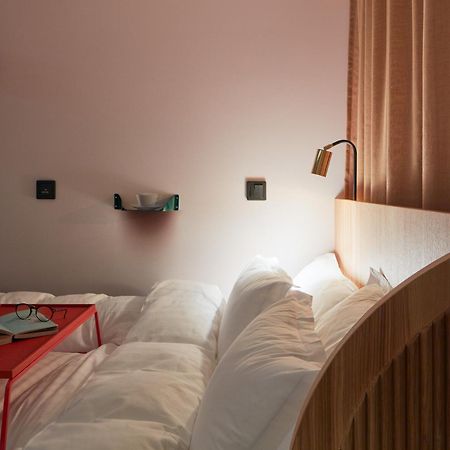 Zzz Dreamscape Hotel ストックホルム エクステリア 写真